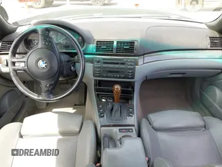 2001 BMW 3 Series 325Ci with VIN WBABS33481JY57209, listed as a IAAI auction lot 41895588 with 1 mi miles. Bid and sale history available at carsss.com. Image 5.