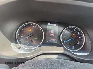 2022 Toyota RAV4 Hybrid XLE z VIN 4T3RWRFV8NU057126, wystawiony jako Copart lot #62759465 z przebiegiem 56 094 mil mil oraz Szkoda całkowita • Salvage title. Historia ofert i sprzedaży dostępna na DreamBid. Obrazek 9.