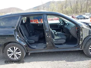 2020 Nissan Pathfinder SV with VIN 5N1DR2BM7LC578646, listed as a IAAI auction lot 41947685 with 203,742 mi miles. Bid and sale history available at carsss.com. Image 19.