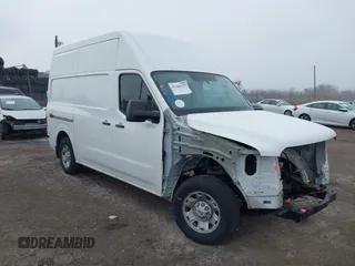 2018 Nissan NV Cargo S z VIN 1N6BF0LY6JN814891, wystawiony jako IAAI lot #41280677 z przebiegiem 135 784 mil mil oraz . Historia ofert i sprzedaży dostępna na DreamBid. Obrazek 1.