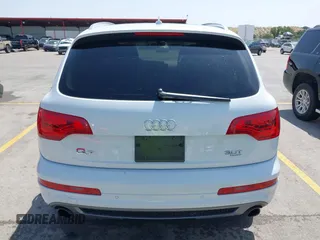 2015 Audi Q7 S line Prestige with VIN WA1DGAFE5FD028605, listed as a IAAI auction lot 42313627 with 143,287 mi miles and . Bid and sale history available at DreamBid. Image 17.