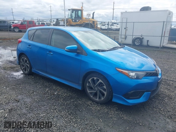 2016 Scion iM z VIN JTNKARJE1GJ512385, wystawiony jako IAAI lot #42020888 z przebiegiem 95 355 mil mil oraz . Historia ofert i sprzedaży dostępna na DreamBid. Obrazek 1.