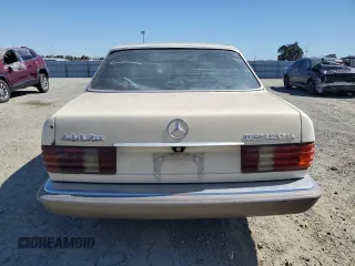 1983 Mercedes-Benz 300 SD z VIN WDBCB20A3DB048998, wystawiony jako Copart lot #57693265 z przebiegiem 155 727 mil mil oraz Czysty tytuł • Clean title. Historia ofert i sprzedaży dostępna na DreamBid. Obrazek 6.