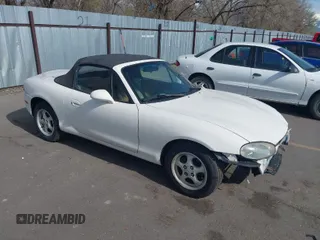 1999 Mazda MX-5 Miata z VIN JM1NB3538X0109224, wystawiony jako IAAI lot #41980020 z przebiegiem Nie podano mil oraz . Historia ofert i sprzedaży dostępna na DreamBid. Obrazek 1.