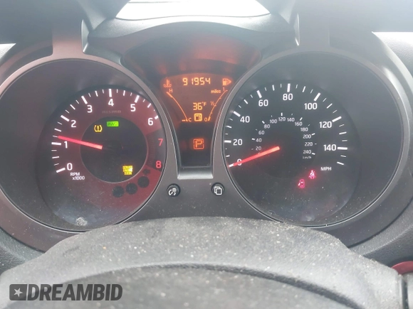 2015 Nissan Juke SL z VIN JN8AF5MV2FT564248, wystawiony jako IAAI lot #41249927 z przebiegiem 91 954 mil mil oraz . Historia ofert i sprzedaży dostępna na DreamBid. Obrazek 7.
