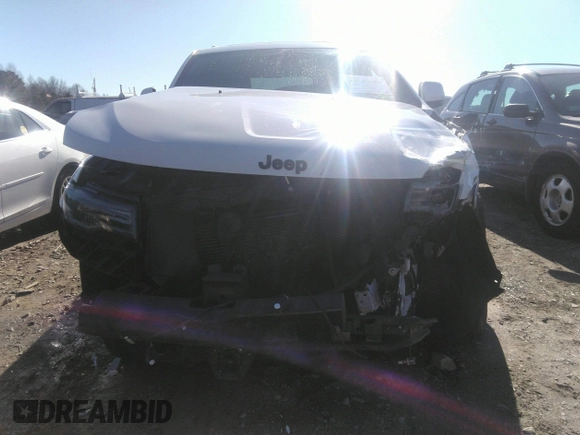 2016 Jeep Grand Cherokee High Altitude with VIN 1C4RJFCG3GC388852, listed as a IAAI auction lot 41446688 with 101,712 mi miles. Bid and sale history available at carsss.com. Image 13.