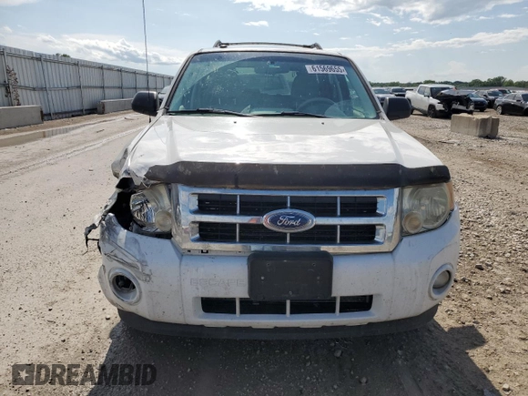 2012 Ford Escape XLT z VIN 1FMCU9DG2CKB54288, wystawiony jako Copart lot #61569655 z przebiegiem 169 899 mil mil oraz Szkoda całkowita • Salvage title. Historia ofert i sprzedaży dostępna na DreamBid. Obrazek 5.