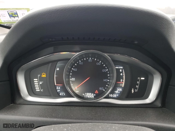 2015 Volvo XC70 T6 with VIN YV4902NK0F1226472, listed as a Copart auction lot 51863475 with 179,305 mi miles and Clean Title. Bid and sale history available at carsss.com. Image 9.