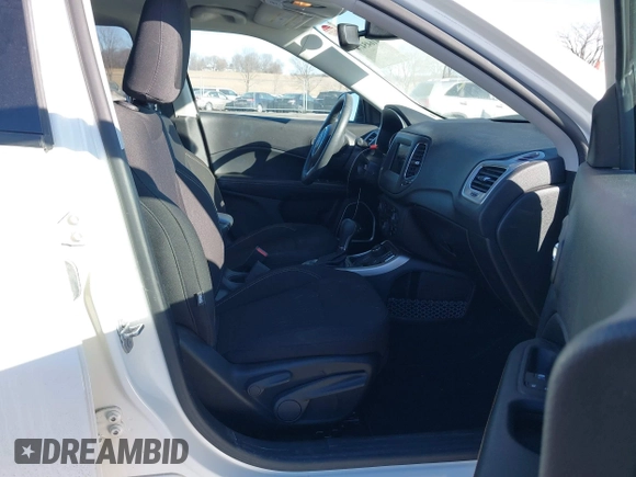 2020 Jeep Compass Sport with VIN 3C4NJDAB5LT170761, listed as a IAAI auction lot 41645477 with 74,919 mi miles. Bid and sale history available at carsss.com. Image 5.
