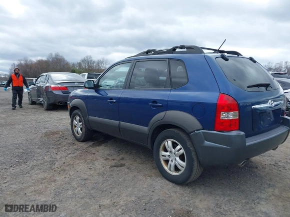 2006 Hyundai Tucson GLS with VIN KM8JN72D06U325677, listed as a IAAI auction lot 42065674 with 168,044 mi miles. Bid and sale history available at carsss.com. Image 3.