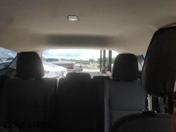 2018 Ford Escape S with VIN 1FMCU0F78JUB79464, listed as a Copart auction lot 58812925 with 104,642 mi miles and Salvage title. Bid and sale history available at DreamBid. Image 10.
