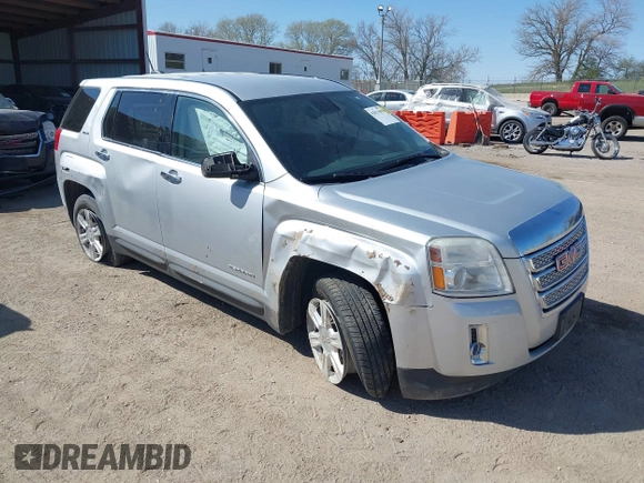 2015 GMC Terrain SLE with VIN 2GKFLVEKXF6226477, listed as a IAAI auction lot 42031099 with 143,643 mi miles. Bid and sale history available at carsss.com. Image 1.