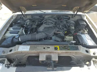 2005 Ford Explorer Sport Trac XLS с VIN 1FMZU67K15UB99433, выставлен на аукционе Copart как лот 57347385 с пробегом 230 533 миль миль и Чистый • Clean title. История ставок и продаж доступна на DreamBid. Изображение 11.