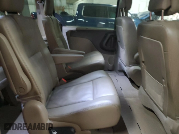 2015 Chrysler Town & Country Touring L z VIN 2C4RC1CG9FR563298, wystawiony jako Copart lot #53612215 z przebiegiem 103 829 mil mil oraz Szkoda całkowita • Salvage title. Historia ofert i sprzedaży dostępna na DreamBid. Obrazek 11.