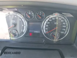 2012 Ram 2500 ST с VIN 3C6TD5CT6CG253674, выставлен на аукционе IAAI как лот 41737833 с пробегом 120 966 миль миль и . История ставок и продаж доступна на DreamBid. Изображение 7.