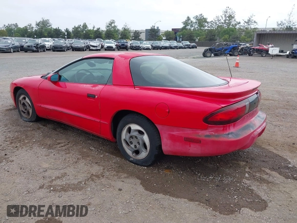1995 Pontiac Firebird Firebird z VIN 2G2FS22K8S2253829, wystawiony jako IAAI lot #42471573 z przebiegiem 193 095 mil mil oraz . Historia ofert i sprzedaży dostępna na DreamBid. Obrazek 3.