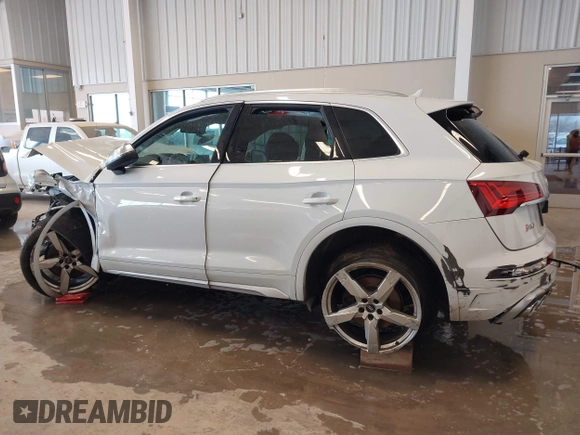 2022 Audi SQ5 Premium Plus with VIN WA1B4AFY5N2043366, listed as a IAAI auction lot 41528425 with 1 mi miles. Bid and sale history available at carsss.com. Image 13.