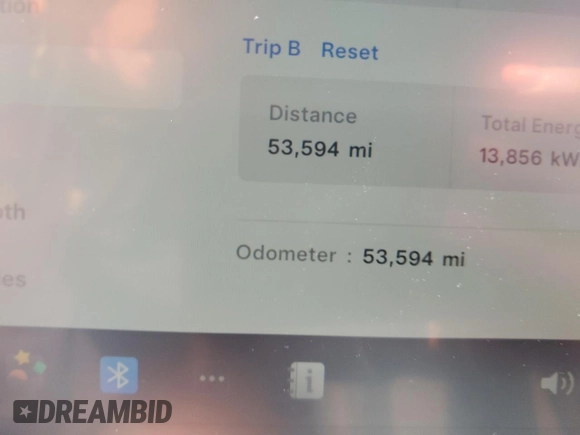 2023 Tesla Model 3 z VIN 5YJ3E1EA7PF668511, wystawiony jako Copart lot #51055725 z przebiegiem 53 594 mil mil oraz Szkoda całkowita • Salvage title. Historia ofert i sprzedaży dostępna na DreamBid. Obrazek 9.