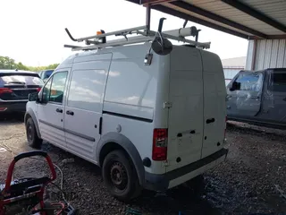 2011 Ford Transit Connect XLT z VIN NM0LS7BN9BT066599, wystawiony jako IAAI lot #42543645 z przebiegiem 134 332 mil mil oraz . Historia ofert i sprzedaży dostępna na DreamBid. Obrazek 3.