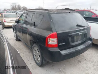 2007 Jeep Compass Sport with VIN 1J8FF47W57D356045, listed as a IAAI auction lot 41808939 with 209,671 mi miles. Bid and sale history available at carsss.com. Image 3.