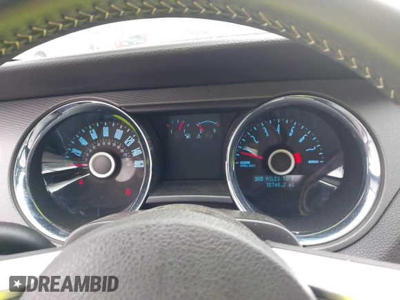 2014 Ford Mustang V6 with VIN 1ZVBP8AM5E5226188, listed as a IAAI auction lot 42181615 with 70,748 mi miles and . Bid and sale history available at carsss.com. Image 7.