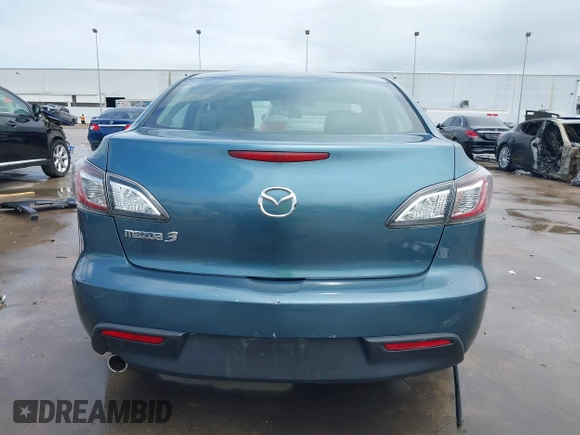 2011 Mazda 3 i Touring with VIN JM1BL1VG2B1425700, listed as a IAAI auction lot 42084171 with 162,310 mi miles. Bid and sale history available at carsss.com. Image 17.