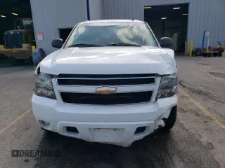 2010 Chevrolet Suburban Commercial with VIN 1GNUKHE3XAR241341, listed as a Copart auction lot 69086944 with 232,973 mi miles and Salvage Title. Bid and sale history available at carsss.com. Image 5.