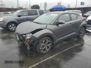 2019 Toyota C-HR XLE z VIN JTNKHMBX4K1061119, wystawiony jako Copart lot #47112995 z przebiegiem 42 983 mil mil oraz Szkoda całkowita • Salvage title. Historia ofert i sprzedaży dostępna na DreamBid. Obrazek 1.