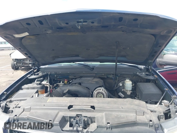 2007 Chevrolet Tahoe LTZ with VIN 1GNFC13J17R171865, listed as a IAAI auction lot 42472292 with 189,136 mi miles and . Bid and sale history available at DreamBid. Image 10.