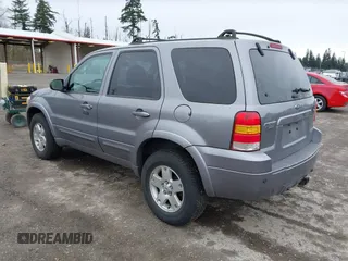 2007 Ford Escape Limited with VIN 1FMCU94147KA30136, listed as a IAAI auction lot 41896592 with 196,340 mi miles. Bid and sale history available at carsss.com. Image 3.