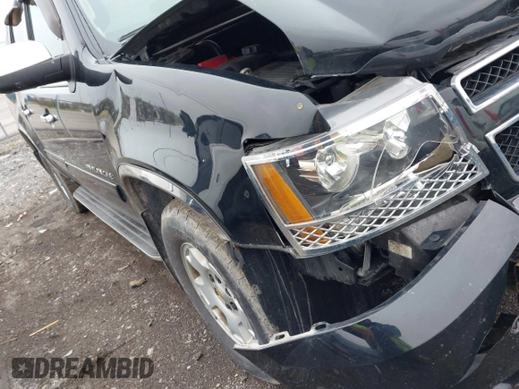 2013 Chevrolet Avalanche LS with VIN 3GNMCEE03DG312465, listed as a IAAI auction lot 42216267 with 102,483 mi miles and . Bid and sale history available at DreamBid. Image 6.