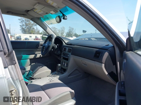 2006 Subaru Forester 2.5 X with VIN JF1SG63646H704810, listed as a IAAI auction lot 41980744 with 117,297 mi miles. Bid and sale history available at carsss.com. Image 5.