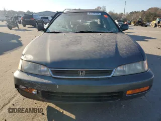 1997 Honda Accord EX with VIN 1HGCD5652VA013630, listed as a Copart auction lot 83736584 with 354,897 mi miles and Salvage Title. Bid and sale history available at DreamBid. Image 5.