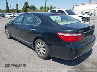 2007 Lexus LS 460 L z VIN JTHGL46F375001759, wystawiony jako IAAI lot #41959744 z przebiegiem 144 668 mil mil oraz . Historia ofert i sprzedaży dostępna na DreamBid. Obrazek 14.