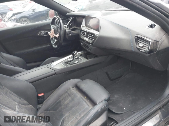 2022 BMW Z4 sDriveM40i with VIN WBAHF9C08NWX88691, listed as a IAAI auction lot 42562466 with 11,108 mi miles and . Bid and sale history available at DreamBid. Image 5.