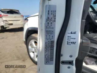 2018 Jeep Compass Latitude z VIN 3C4NJDBB7JT333535, wystawiony jako Copart lot #57238105 z przebiegiem 52 272 mil mil oraz Szkoda całkowita • Salvage title. Historia ofert i sprzedaży dostępna na DreamBid. Obrazek 12.