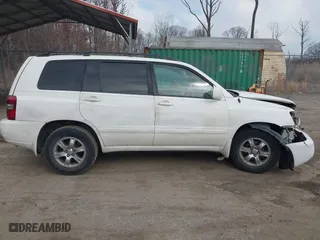 2006 Toyota Highlander w/3rd Row with VIN JTEEP21A560150131, listed as a IAAI auction lot 41843601 with 226,586 mi miles. Bid and sale history available at carsss.com. Image 13.