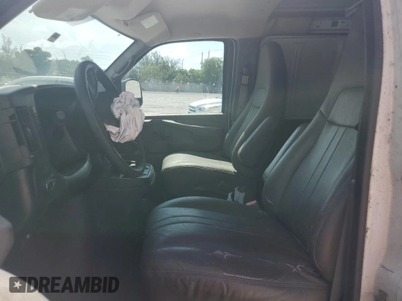 2012 Chevrolet Express Cargo z VIN 1GCSGAFXXC1158990, wystawiony jako Copart lot #58536585 z przebiegiem Nie podano mil oraz Czysty tytuł • Clean title. Historia ofert i sprzedaży dostępna na DreamBid. Obrazek 7.