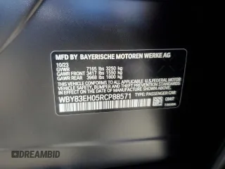 2024 BMW i7 M70 z VIN WBY83EH05RCP88571, wystawiony jako Copart lot #67134844 z przebiegiem 8118 mil mil oraz Szkody całkowita. Historia ofert i sprzedaży dostępna na DreamBid. Obrazek 14.