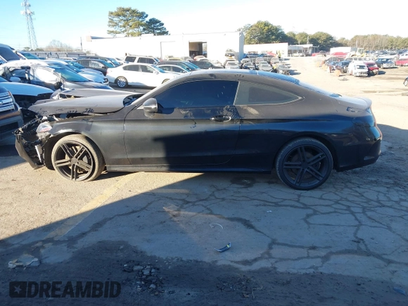 2018 Mercedes-Benz C 300 с VIN WDDWJ4KB8JF700558, выставлен на аукционе IAAI как лот 41335869 с пробегом 132 000 миль миль и . История ставок и продаж доступна на DreamBid. Изображение 14.