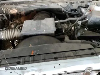 2024 Chevrolet Silverado 2500HD Work Truck z VIN 1GC4WLE77RF367575, wystawiony jako Copart lot #56151685 z przebiegiem 14 882 mil mil oraz Szkoda całkowita • Salvage title. Historia ofert i sprzedaży dostępna na DreamBid. Obrazek 14.
