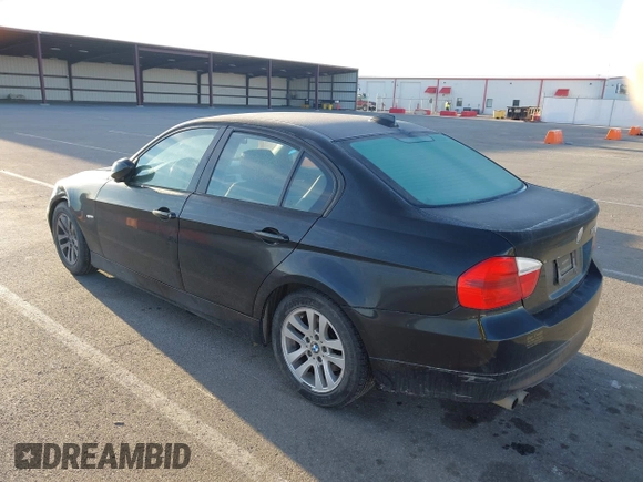 2007 BMW 3 Series 328i with VIN WBAVA33517KX71235, listed as a IAAI auction lot 41844096 with 202,111 mi miles and . Bid and sale history available at DreamBid. Image 3.