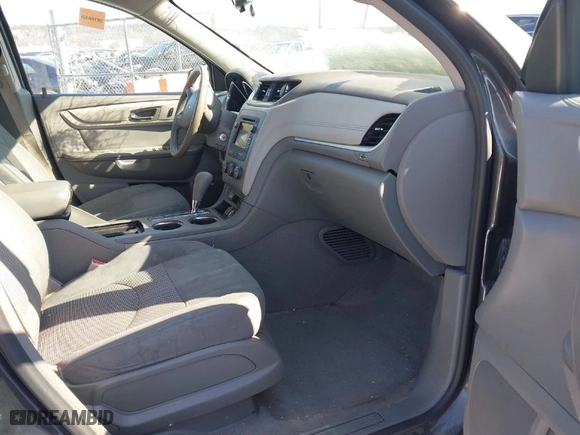 2016 Chevrolet Traverse LS with VIN 1GNKRFKD9GJ341751, listed as a IAAI auction lot 41614772 with 1 mi miles. Bid and sale history available at carsss.com. Image 5.