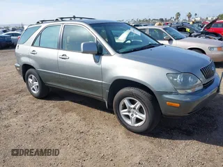 2000 Lexus RX 300 with VIN JT6GF10U0Y0055671, listed as a IAAI auction lot 41589845 with 214,320 mi miles. Bid and sale history available at carsss.com. Image 1.