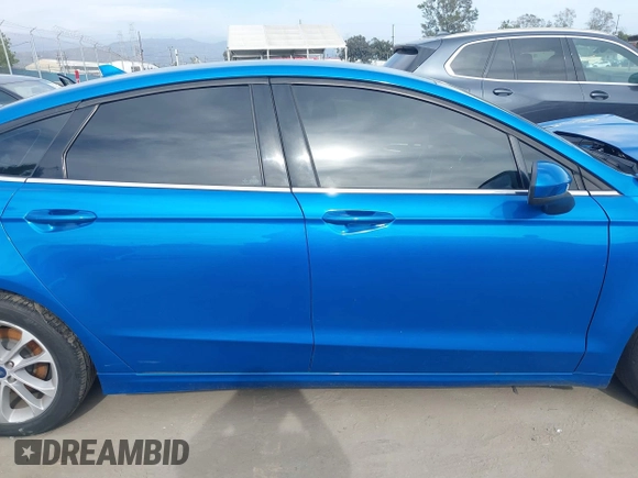 2020 Ford Fusion SE with VIN 3FA6P0LU3LR233370, listed as a IAAI auction lot 42221789 with 70,771 mi miles and . Bid and sale history available at DreamBid. Image 13.