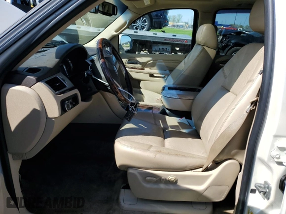 2013 Cadillac Escalade Premium with VIN 1GYS4CEF7DR373866, listed as a Copart auction lot 52556804 with 173,250 mi miles and Salvage Title. Bid and sale history available at carsss.com. Image 7.