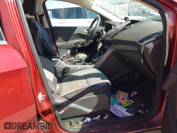 2014 Ford Escape SE with VIN 1FMCU0GX1EUB33821, listed as a IAAI auction lot 41702719 with 1 mi miles. Bid and sale history available at carsss.com. Image 5.