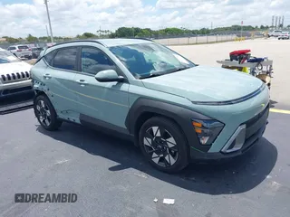 2024 Hyundai Kona SEL с VIN KM8HB3AB4RU119962, выставлен на аукционе IAAI как лот 42237767 с пробегом 7 890 миль миль и . История ставок и продаж доступна на DreamBid. Изображение 1.