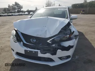 2018 Nissan Sentra S z VIN 3N1AB7AP7JY253930, wystawiony jako Copart lot #45311085 z przebiegiem 88 288 mil mil oraz Szkoda całkowita • Salvage title. Historia ofert i sprzedaży dostępna na DreamBid. Obrazek 5.