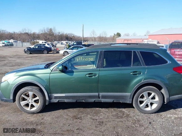 2013 Subaru Outback 2.5i Limited with VIN 4S4BRCKC6D3227927, listed as a IAAI auction lot 41570981 with NaN miles. Bid and sale history available at carsss.com. Image 14.
